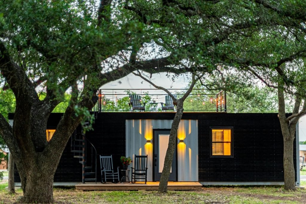 Top 10 Benefits of Flatpack Houses: Why They are the Future Temporary Solutions